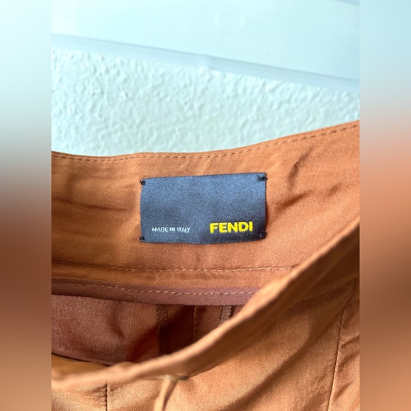 Fendi Brown lightweight pants. - Picture 9 of 9